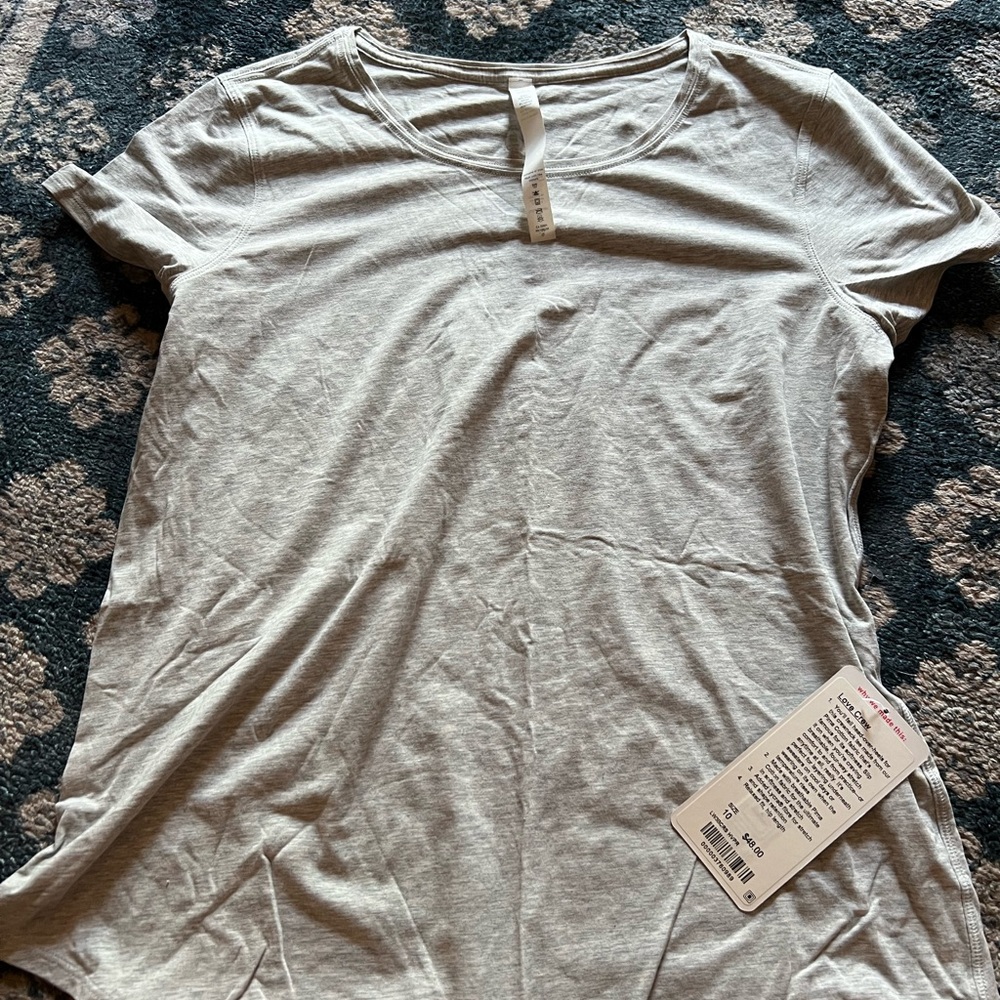 lululemon athletica Light Gray Short Sleeve Tee